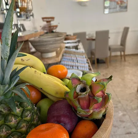 Hotel Domschatz 3*