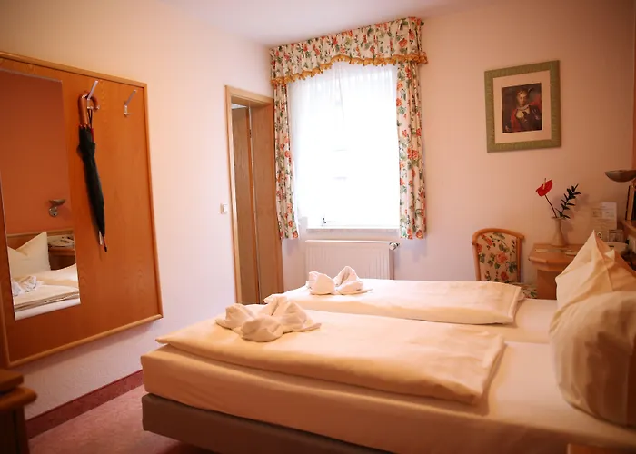 Domschatz Szálloda 3*