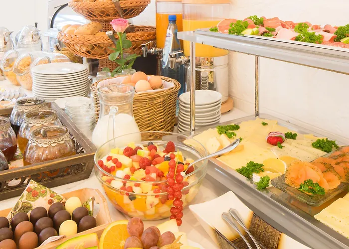 Отель Domschatz